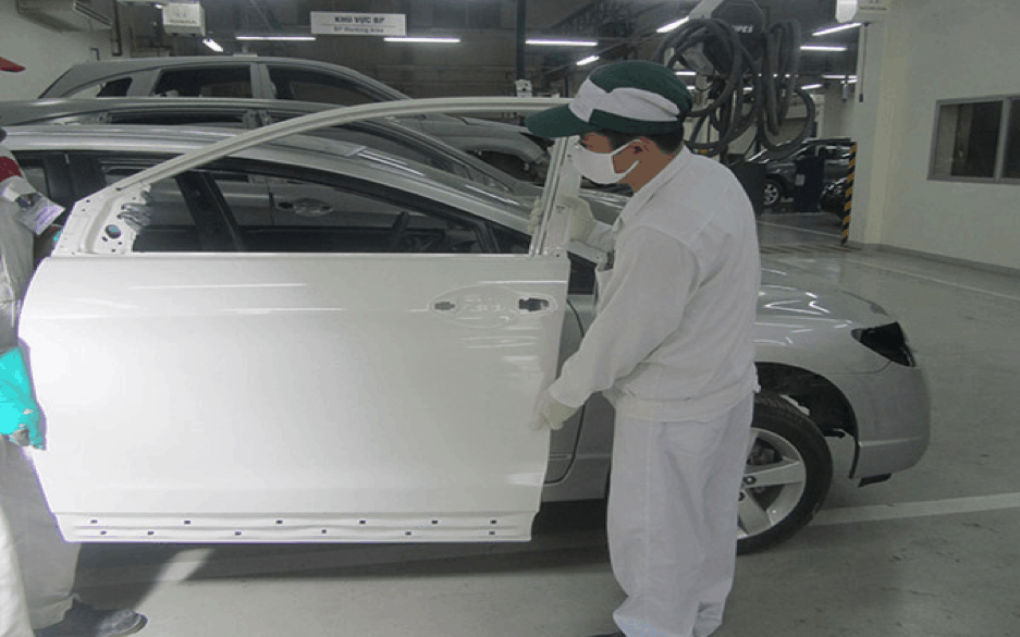 Genuine Car Paint Service Process Thanh Phong Auto HCM Garage 2023