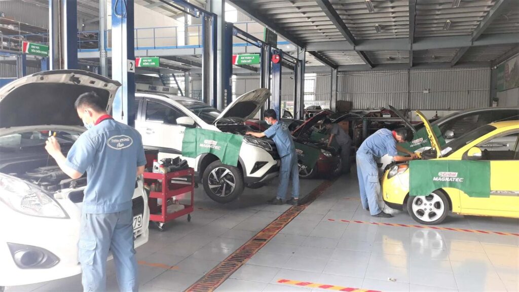 Pictures of Repairs at Thanh Phong Auto Garage