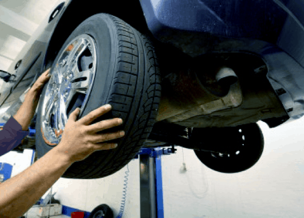Checking Tires of High-class Cars Garage Thanh Phong Auto HCM 2022