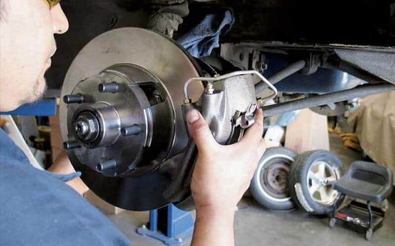 Check and Maintain Quality Brake System Garage Thanh Phong Auto HCM 2023