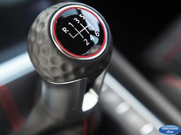 6-speed manual gearbox