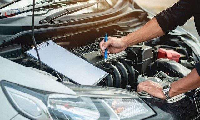 sửa chữa động cơ bị nổ ngược