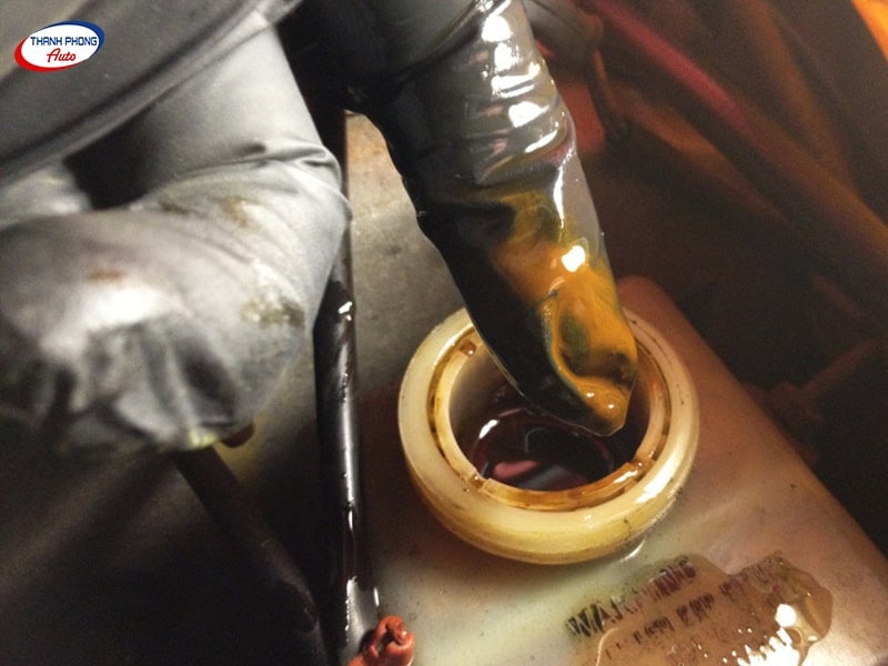 - Phanh Ô Tô Bị Bó Cứng: Nguyên Nhân Và Cách Sửa Chữa - Phanh Ô Tô Bị Bó Cứng: Nguyên Nhân Và Cách Sửa Chữa