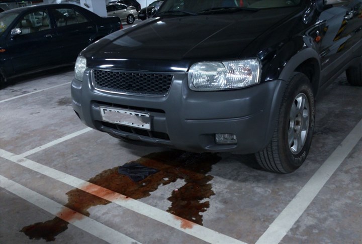 Xe ô tô bị chảy dầu: Nguyên nhân và cách khắc phục