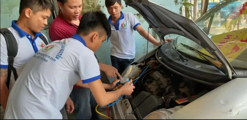 Prestigious address for car repair training in Binh Duong