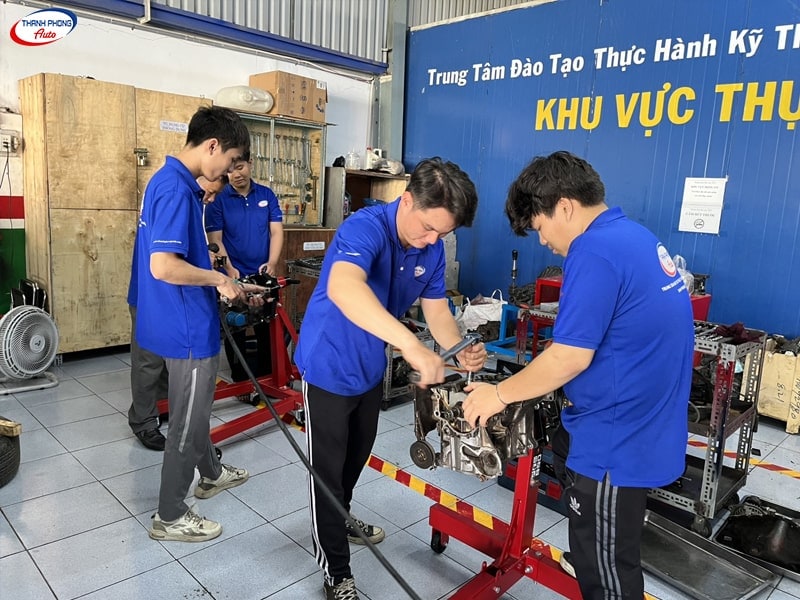 - Ngành Sửa Chữa Ô Tô Thi Khối Nào, Học Gì, Trường Nào? - Ngành Sửa Chữa Ô Tô Thi Khối Nào, Học Gì, Trường Nào?