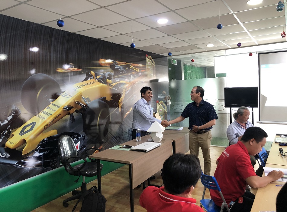 Vocational training for basic auto repair in Ho Chi Minh City