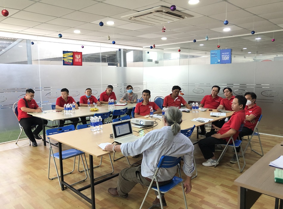 Vocational training service for basic auto repair in Ho Chi Minh City
