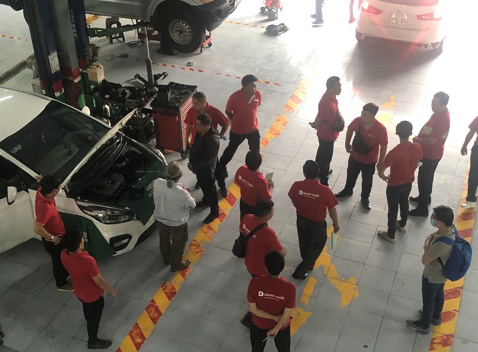 Where to train basic car garage job in Ho Chi Minh City?