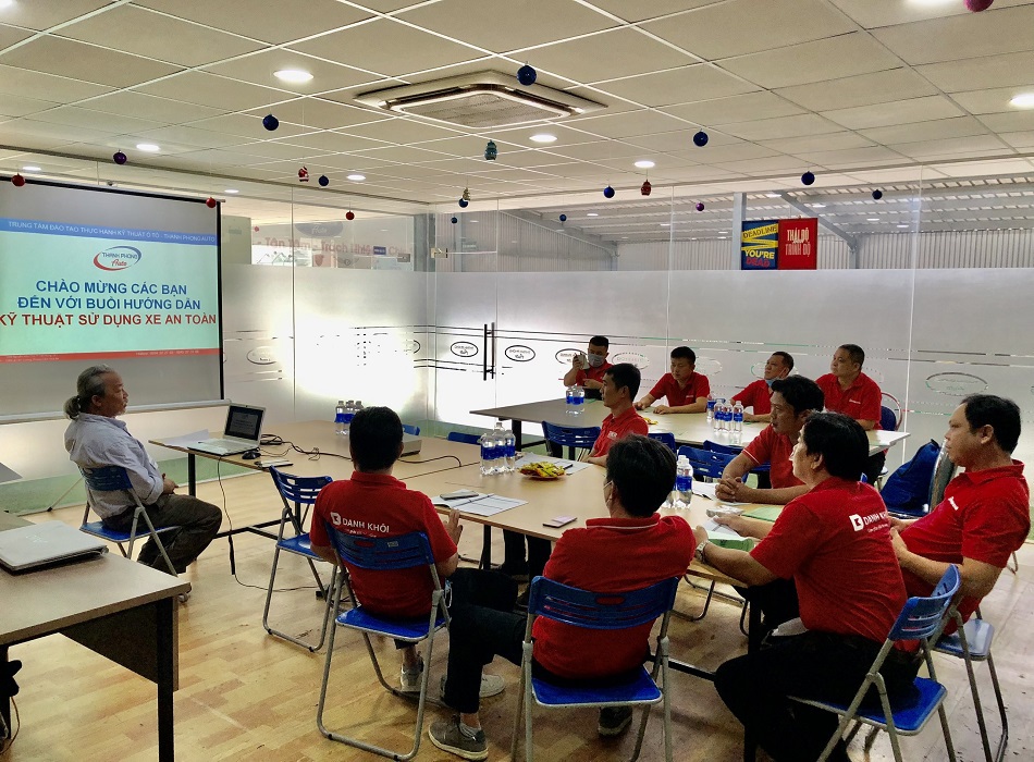 Where to train basic auto repair in Ho Chi Minh?