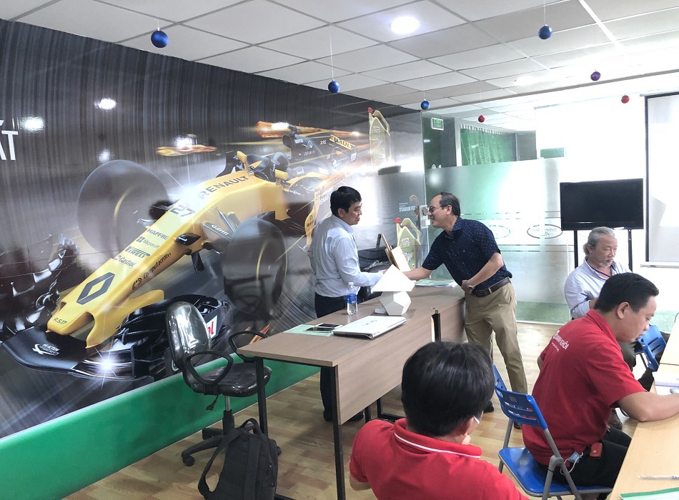Basic Automobile Repair Vocational Training Academy in Ho Chi Minh City