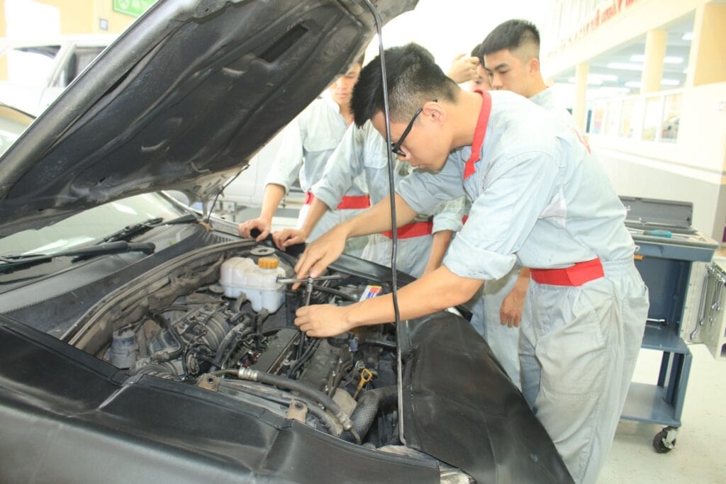 Top 7 Good Vocational Training Places for Car Repair and Maintenance in Kien Giang, Genuine Garage Thanh Phong Auto Hcm 2024