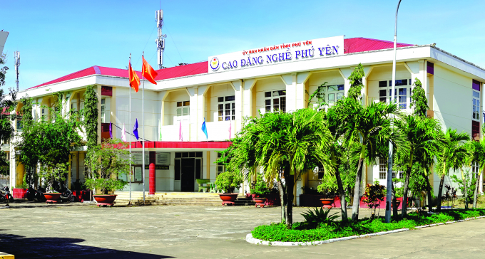 Phu Yen Vocational College
