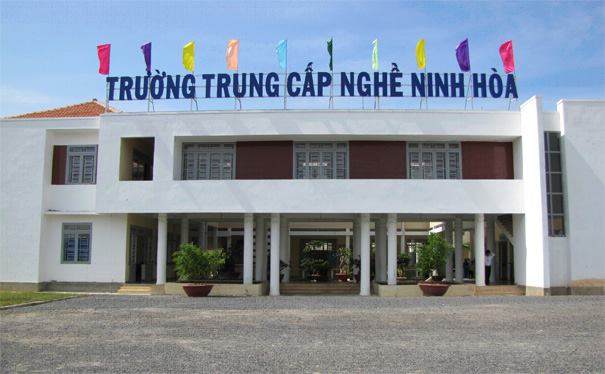 Ninh Hoa Vocational School - Professional car repair vocational training in Khanh Hoa