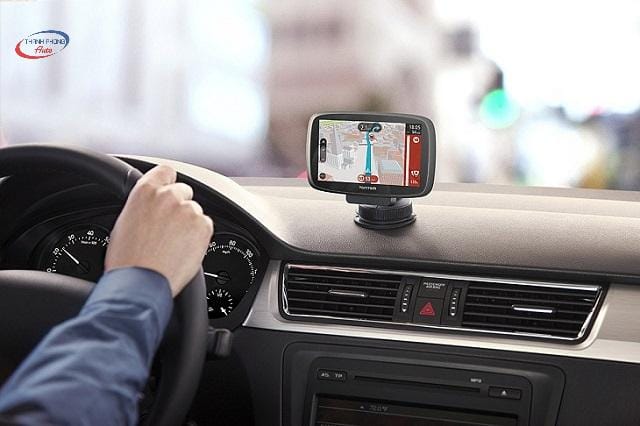 thiết bị định vị GPS cho xe ô tô