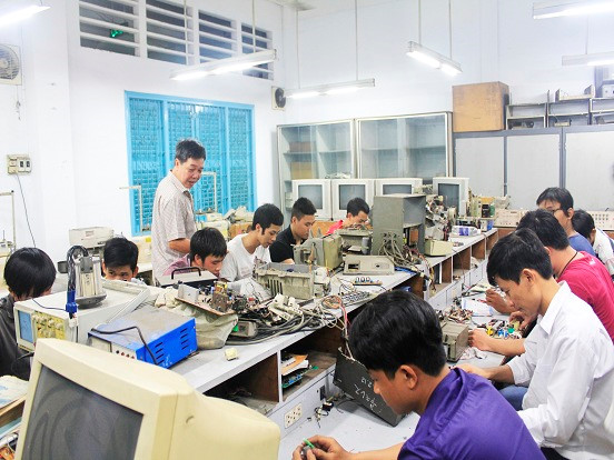 An Khe Vocational High School - Prestigious Electrical and Electronics Automotive Vocational Training in Gia Lai