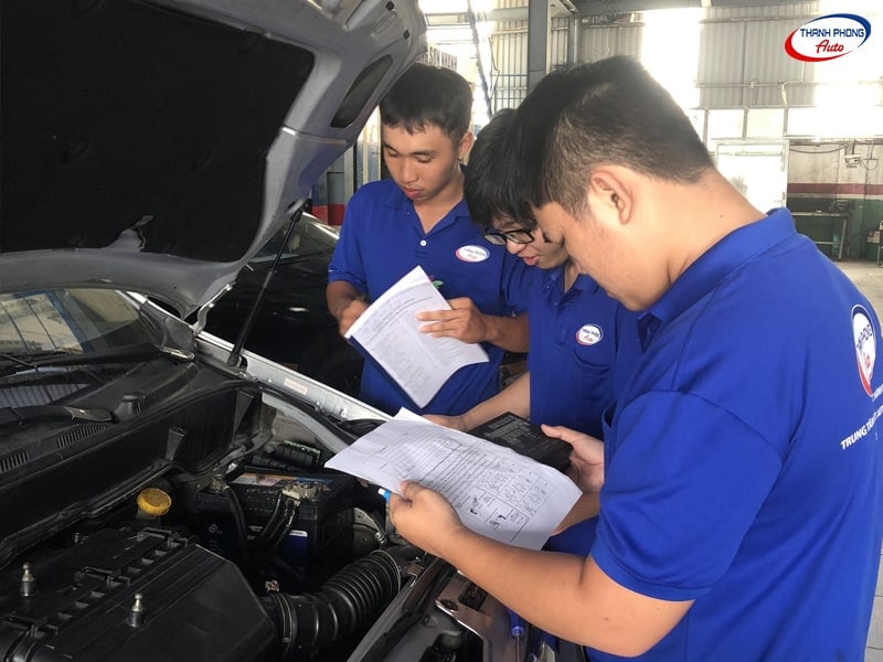- A-Z Lộ Trình Học Nghề Sửa Chữa Điện Ô Tô