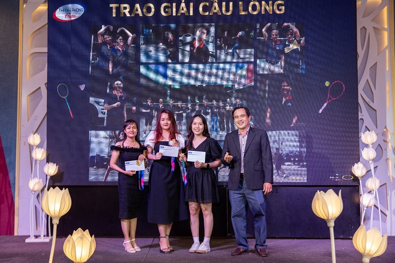Awarding Badminton Awards – Women's Singles