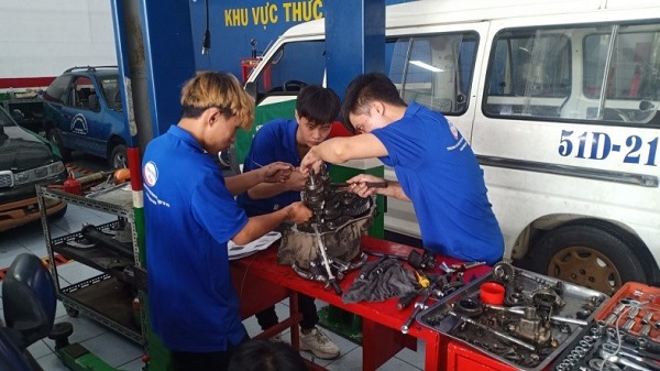 Promotional Program 50% Off Tuition for Children and Families Professional Policy Garage Thanh Phong Auto Hcm 2024