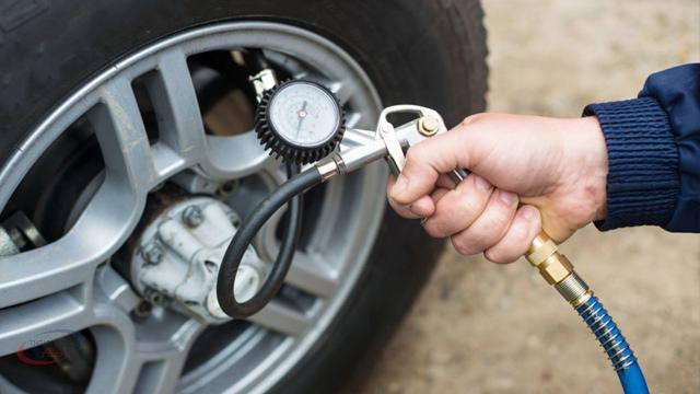 How to Handle a Car's Tire Burst While Moving