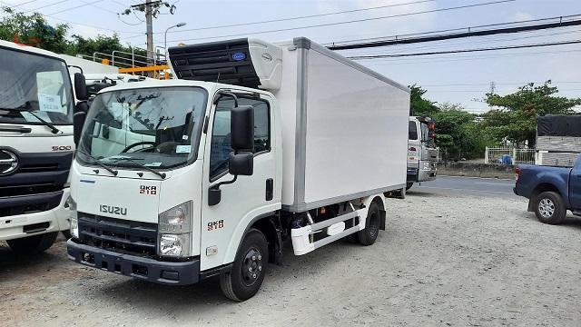 ISUZU QKR 210