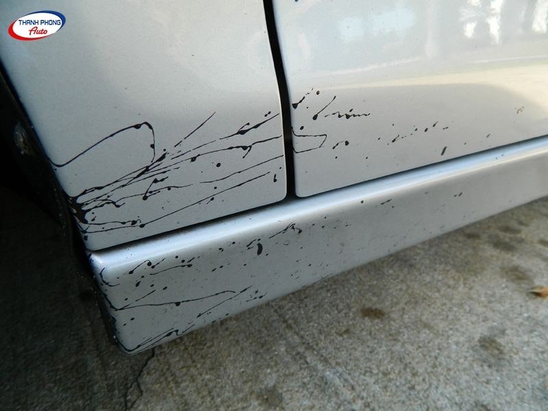 - Dịch Vụ Tẩy Ố Kính Nhựa Đường Tại HCM Nhanh, Hiệu Quả