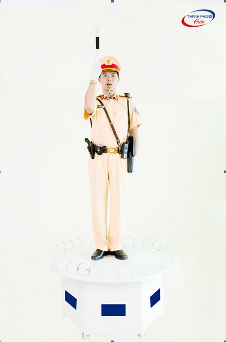 - Hiệu Lệnh Của Người Điều Khiển Giao Thông: Quy Định & Mức Xử Phạt