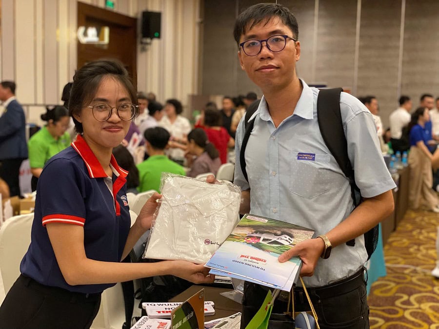  (Quà tặng từ Thanh Phong Auto cho khách hàng)