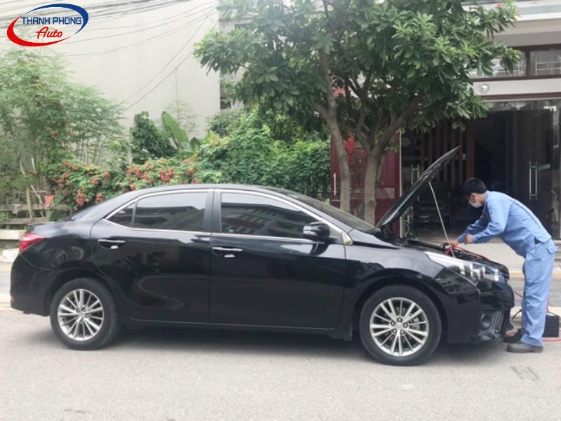 - Có Nên Sửa Ô Tô Lưu Động? Kinh Nghiệm Tránh "Tiền Mất Tật Mang"