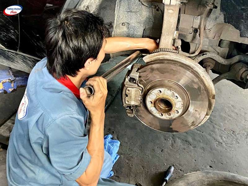 Vì sao bảo dưỡng ô tô lưu động tại nhà là lựa chọn thông minh ở Tp.HCM?
