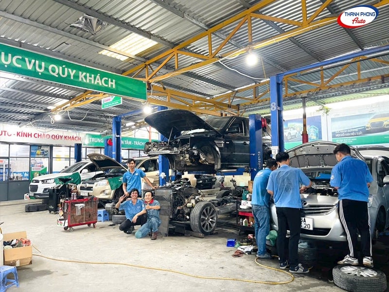 - Báo Giá Dịch Vụ Chăm Sóc Xe Ô Tô Tại HCM Mới Nhất