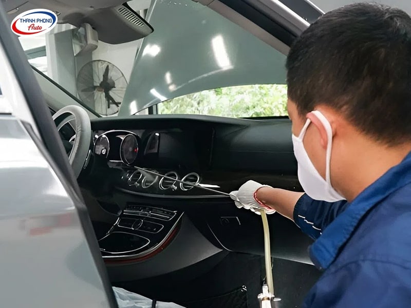 - Dịch Vụ Chăm Sóc Nội Thất Ô Tô Chuyên Nghiệp Tại HCM