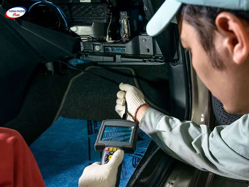 Quy trình vệ sinh dàn lạnh ô tô lưu động tại Thanh Phong Auto là gì

