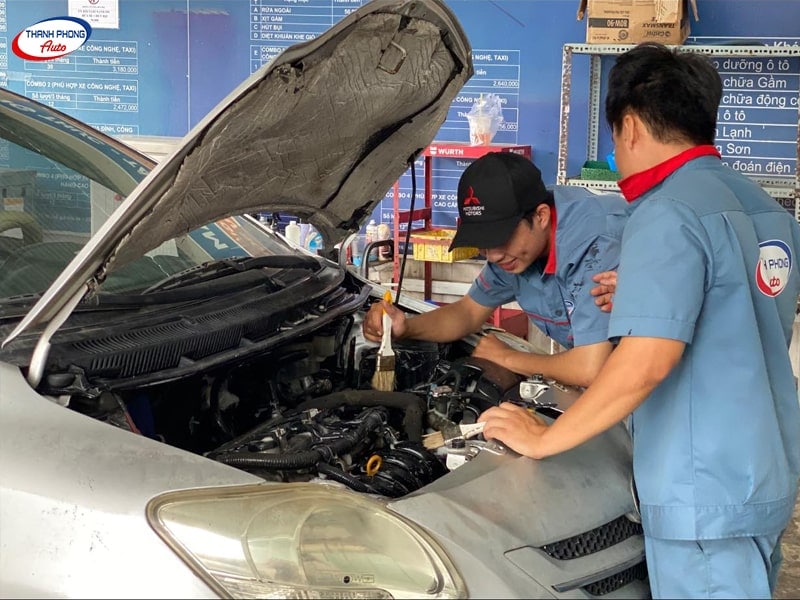 - Vệ Sinh Buồng Đốt Và Họng Ga Ô Tô Lưu Động Tại Nhà Ở HCM Nhanh, Rẻ