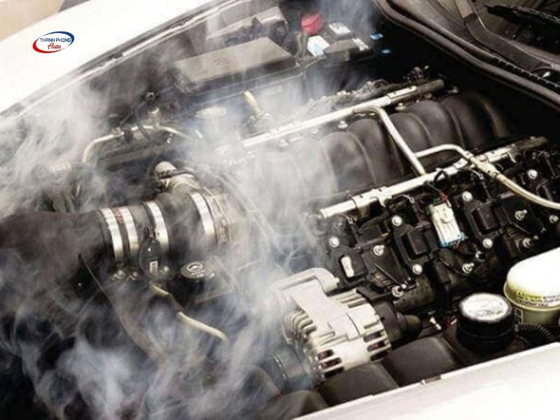 - Két Nước Bị Thủng Khi Ô Tô Đang Chạy: Dấu Hiệu, Nguyên Nhân & Cách Xử Lý - Két Nước Bị Thủng Khi Ô Tô Đang Chạy: Dấu Hiệu, Nguyên Nhân & Cách Xử Lý