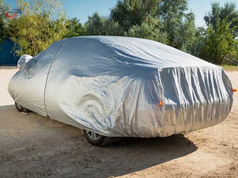 Dùng bạt phủ ô tô chuyên dụng
