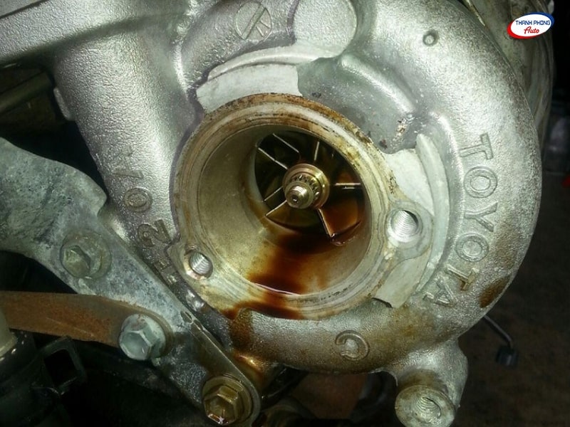 - Xe Ô Tô Chảy Dầu: Nguyên Nhân Và Cách Khắc Phục - Xe Ô Tô Chảy Dầu: Nguyên Nhân Và Cách Khắc Phục